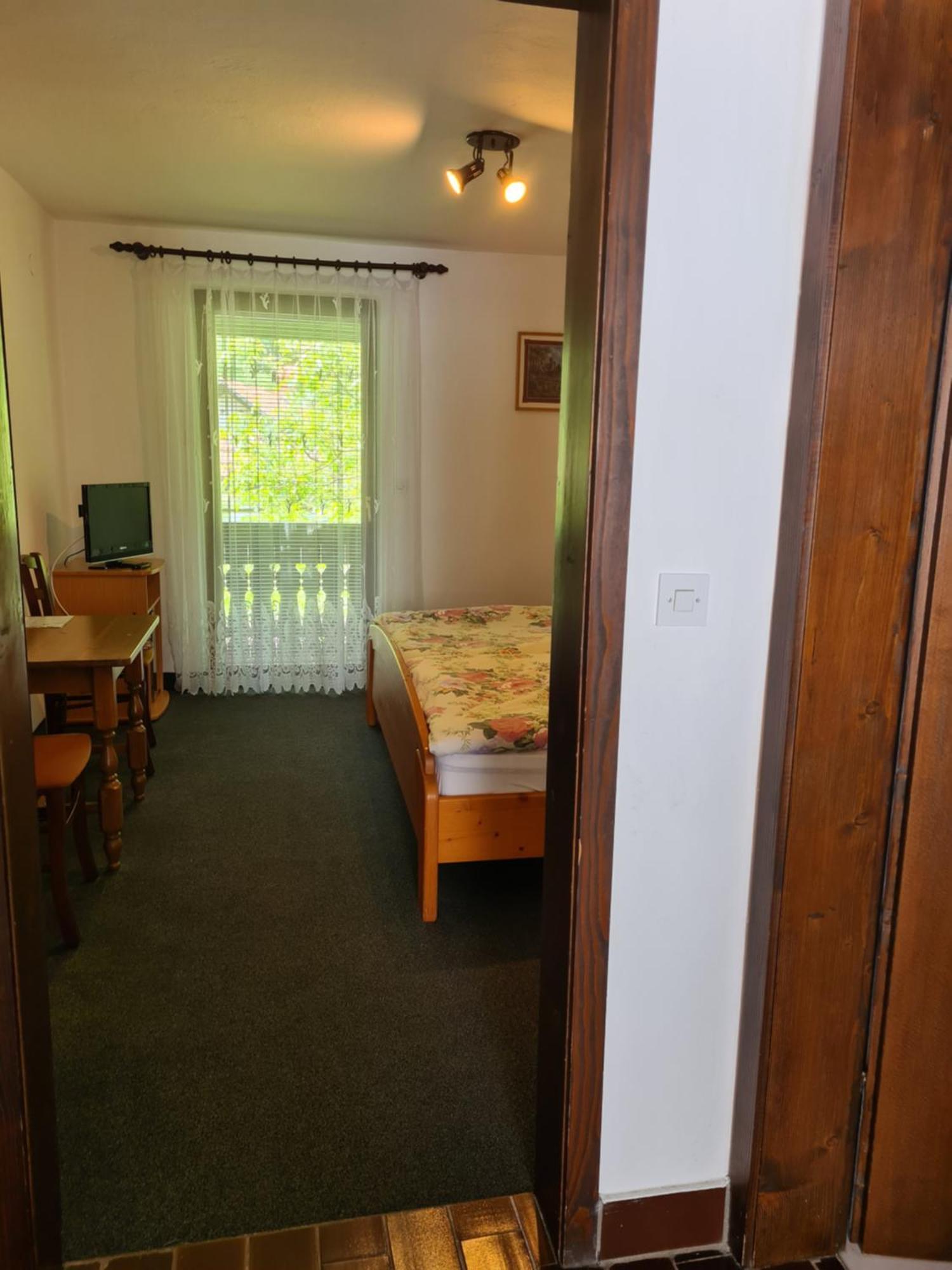 Gostilna Batist Bed & Breakfast Bohinjska Bela Room photo