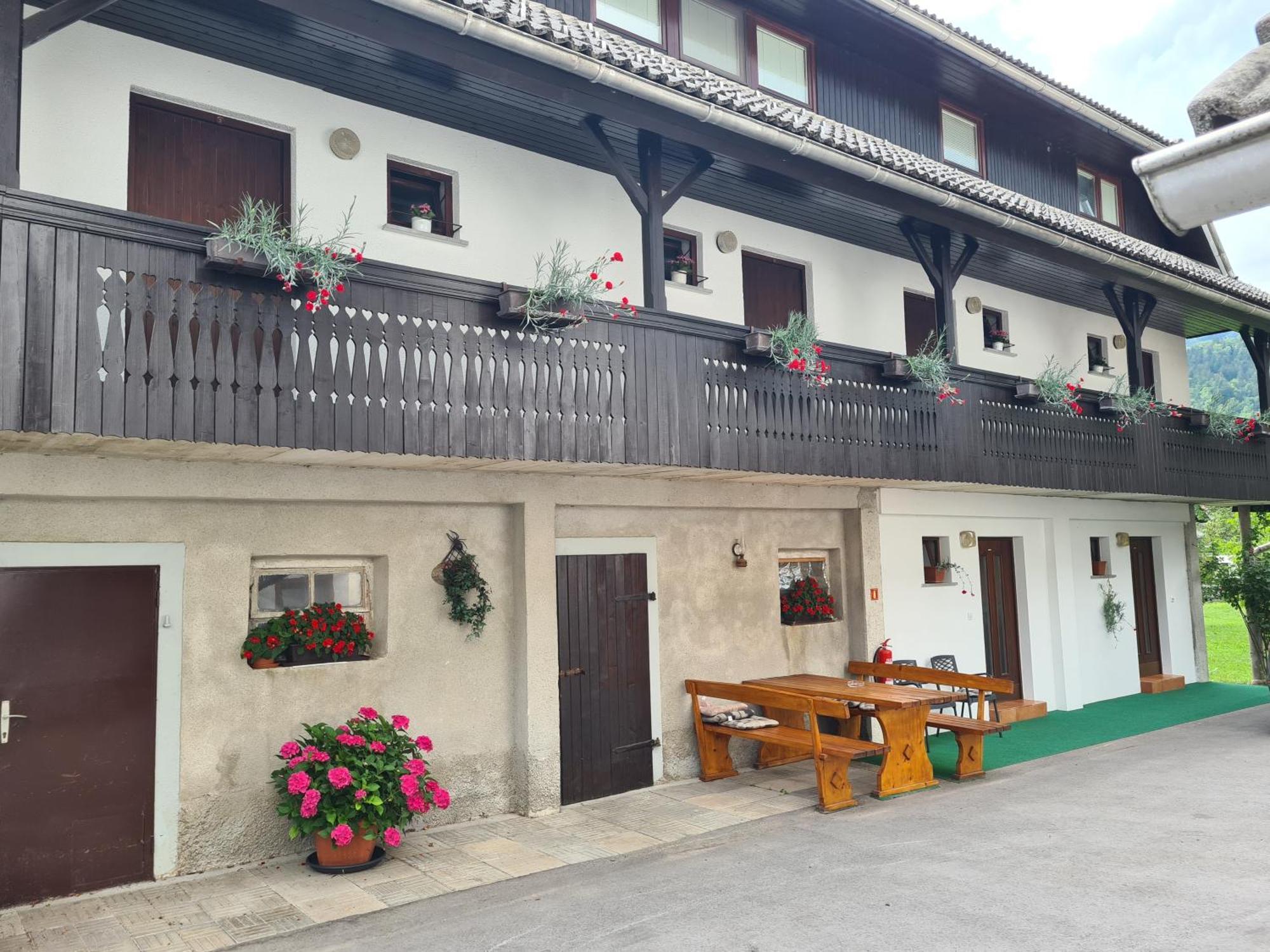 Gostilna Batist Bed & Breakfast Bohinjska Bela Exterior photo