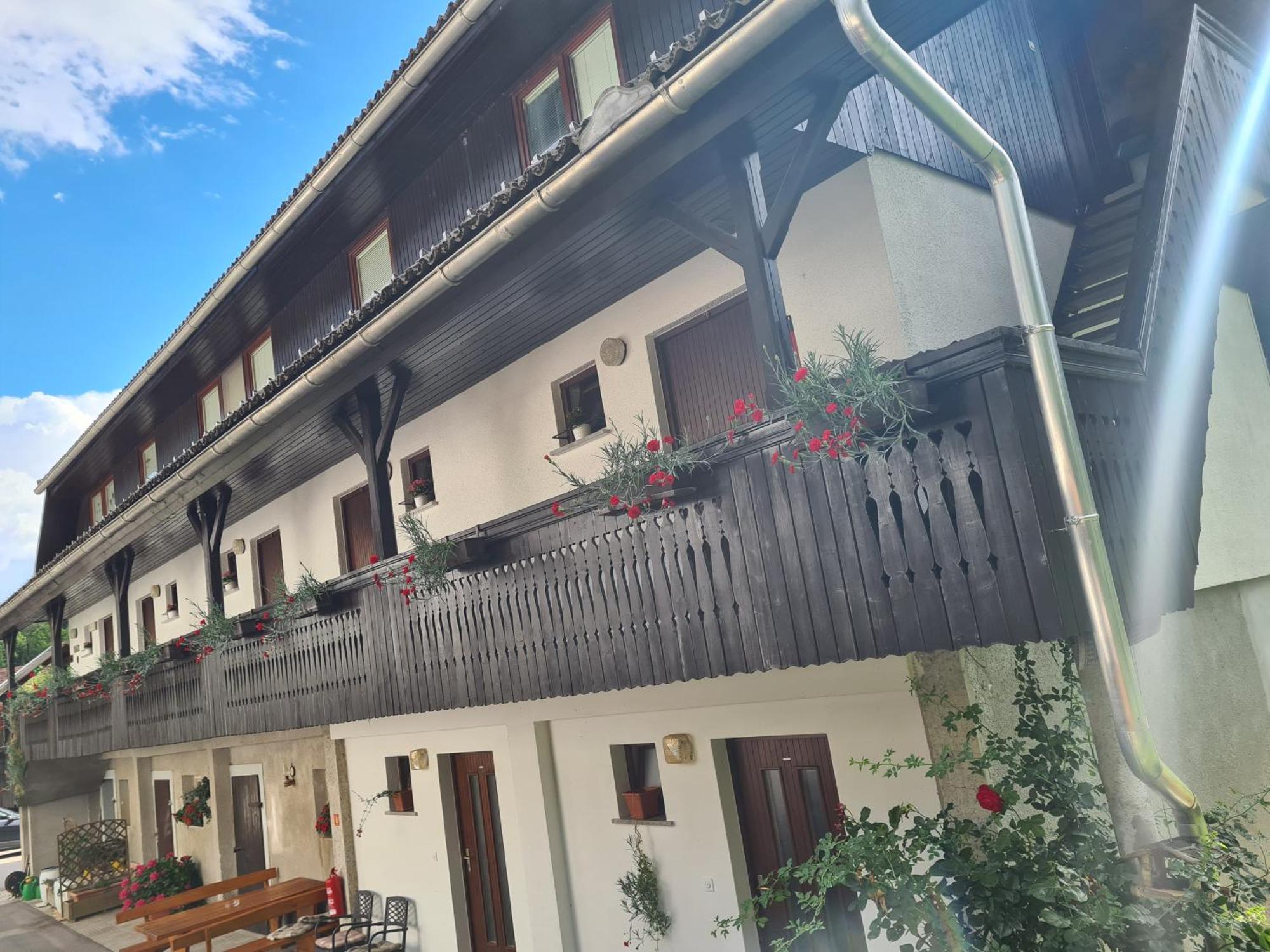 Gostilna Batist Bed & Breakfast Bohinjska Bela Exterior photo